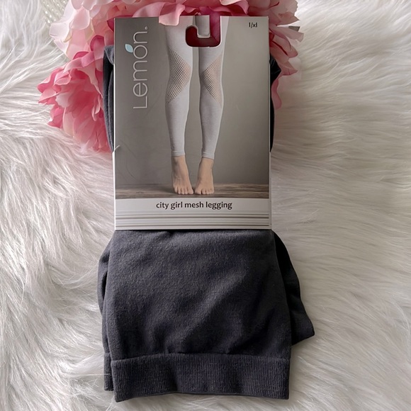 🆕LEMON CUT-OUT ACCENT CITY GIRL MESH LEGGINGS - Picture 5 of 10